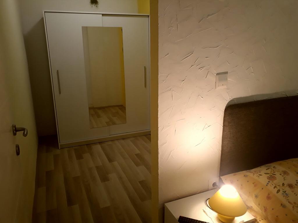 Pia Apartment Dugi Rat Exterior foto